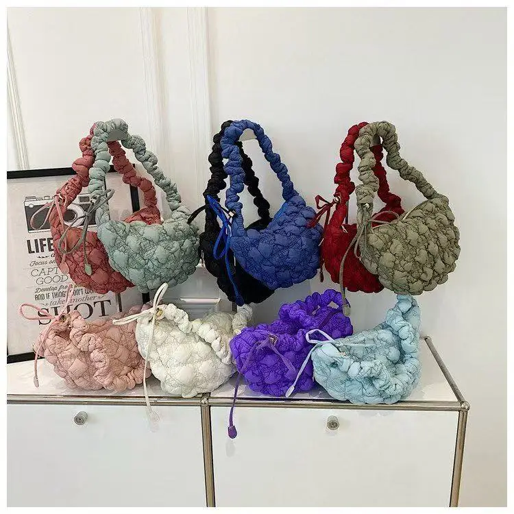 女包bags饺子包休闲大容量羽绒单肩斜挎泡芙包小众百搭褶皱云朵包
