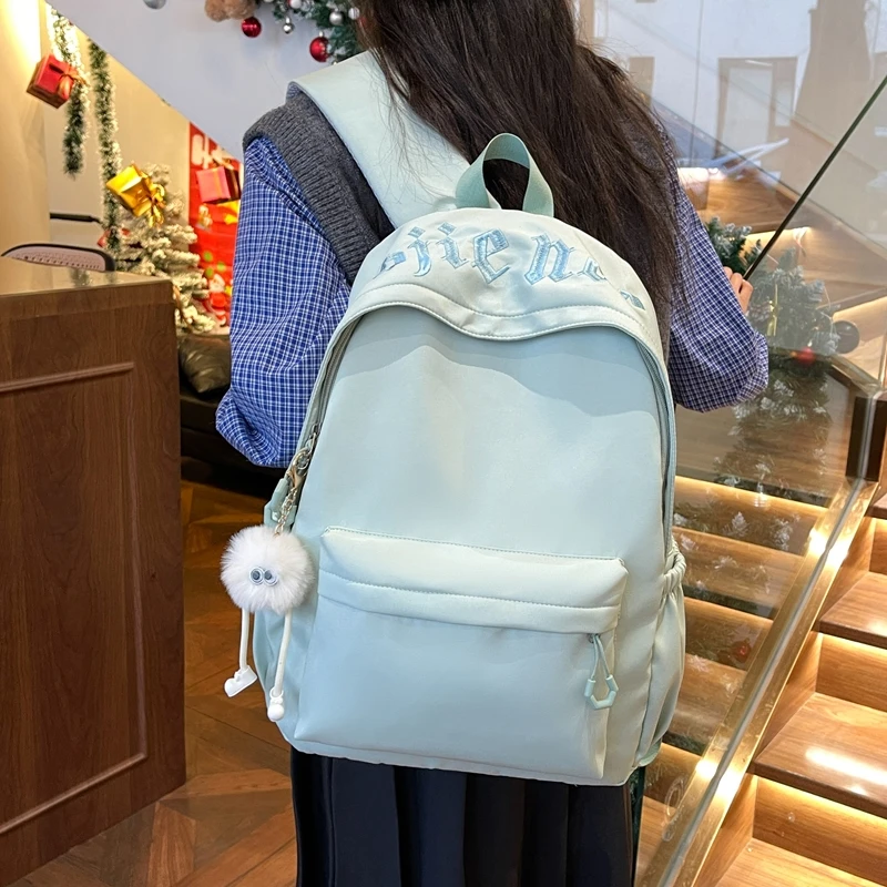 上口刺绣韩版学生书包女大容量六色可选小清新双肩包潮流初高中大学生背包